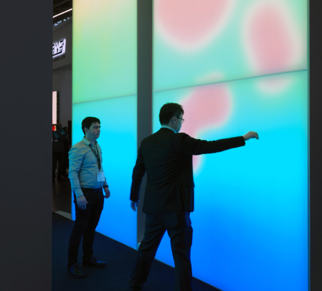 Vivalyte-ambient-led-wall-euroshop-2020