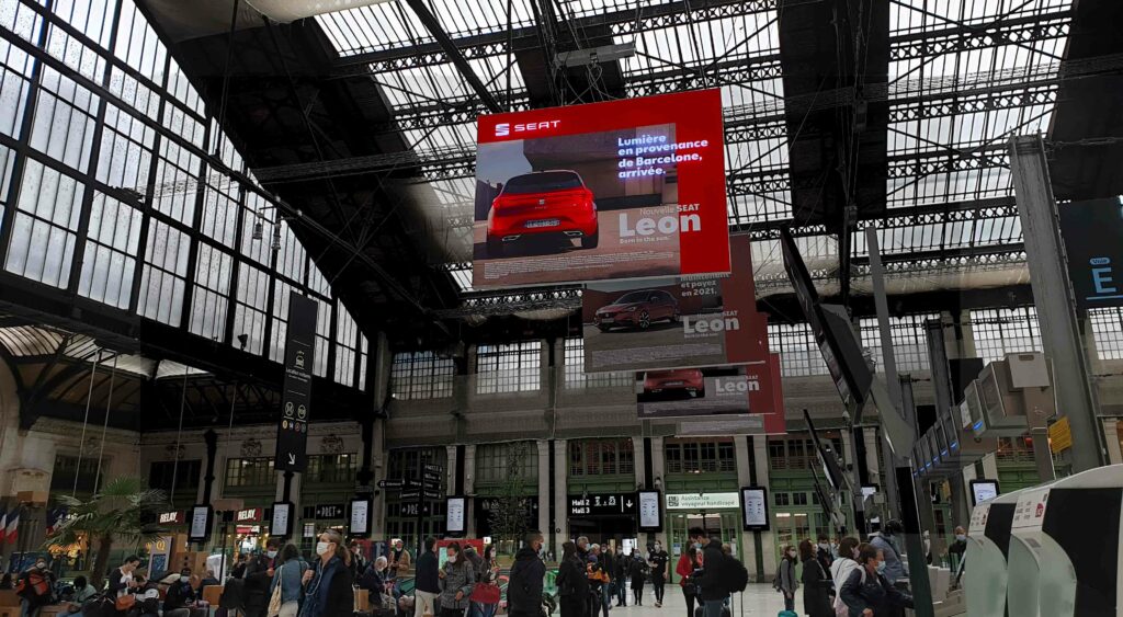 Dynamic LED Lightbox Signage for SEAT in Gare de Lyon, Paris