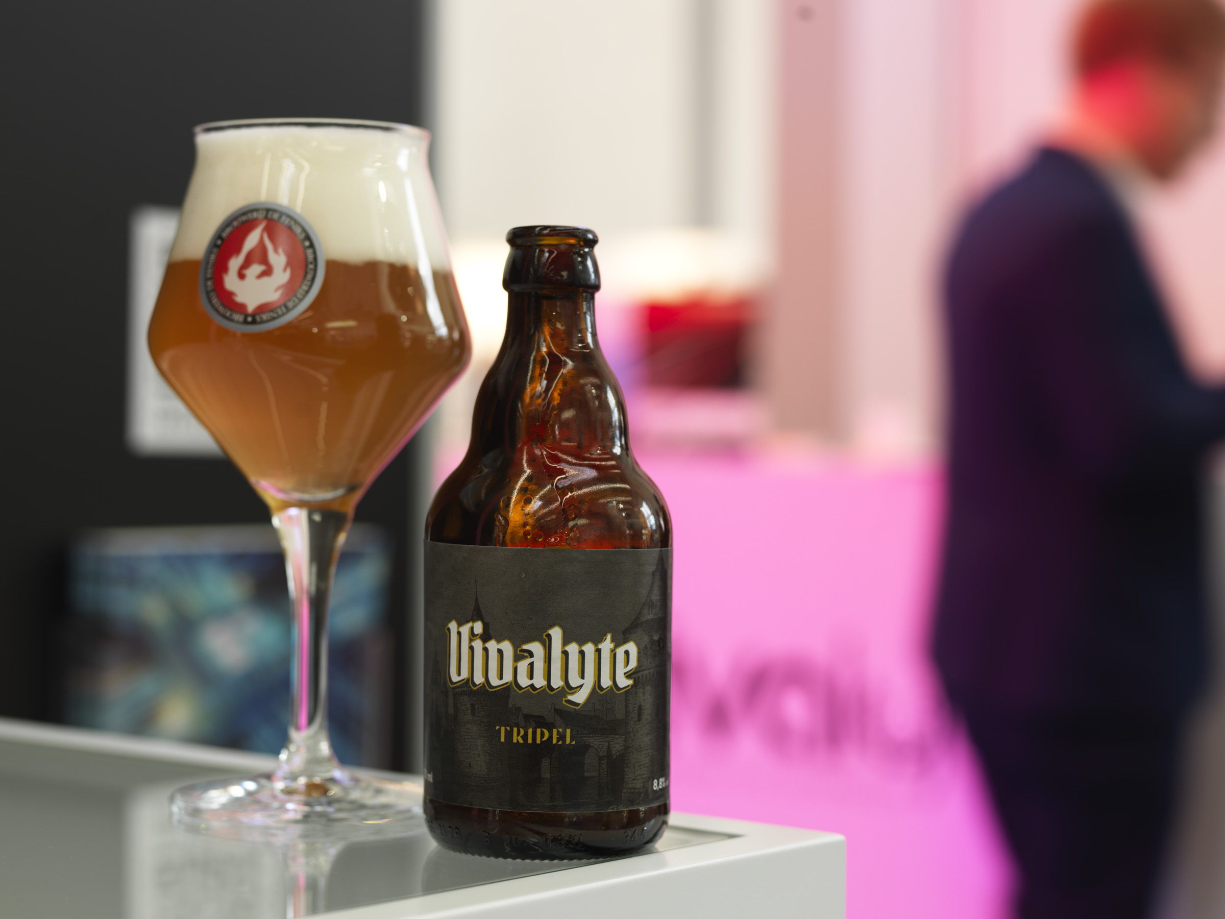 Vivalyte exhibition stand homebrewed beer on FESPA ESE 2021